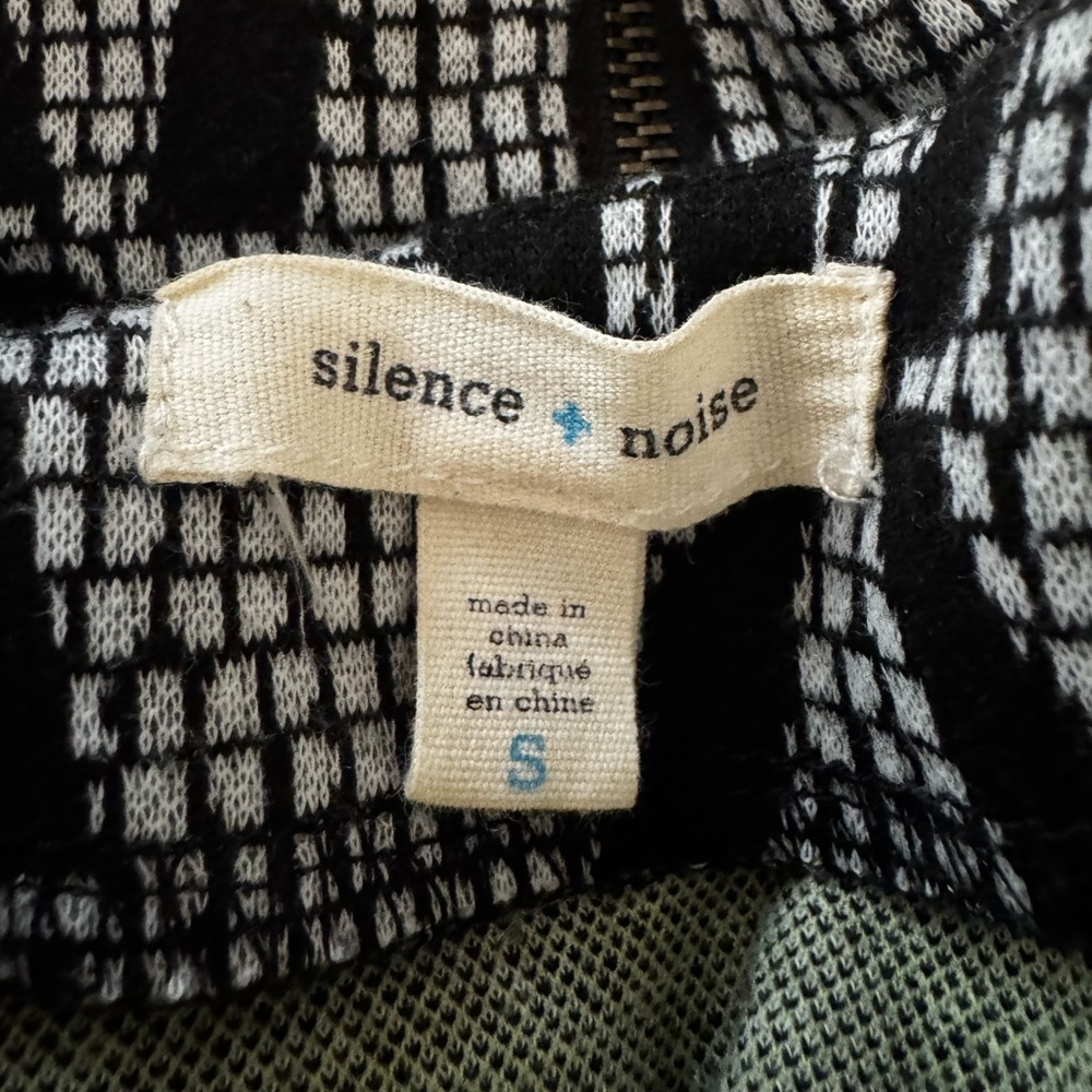 Silence + Noise Gray and yellow Midi Dress - Picture 4 of 5